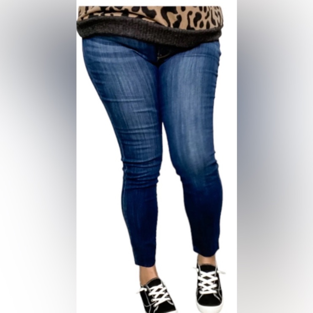 “Walk in the park” Judy Blue